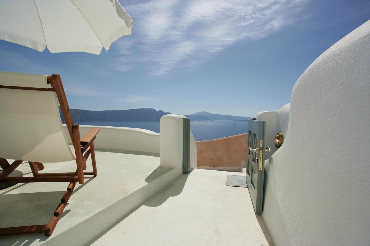 White Suite Oía Exterior photo